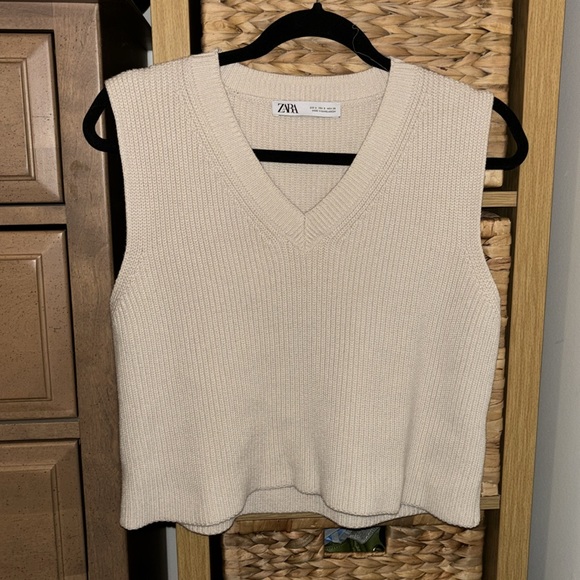 Zara sweater vest - Picture 4 of 6
